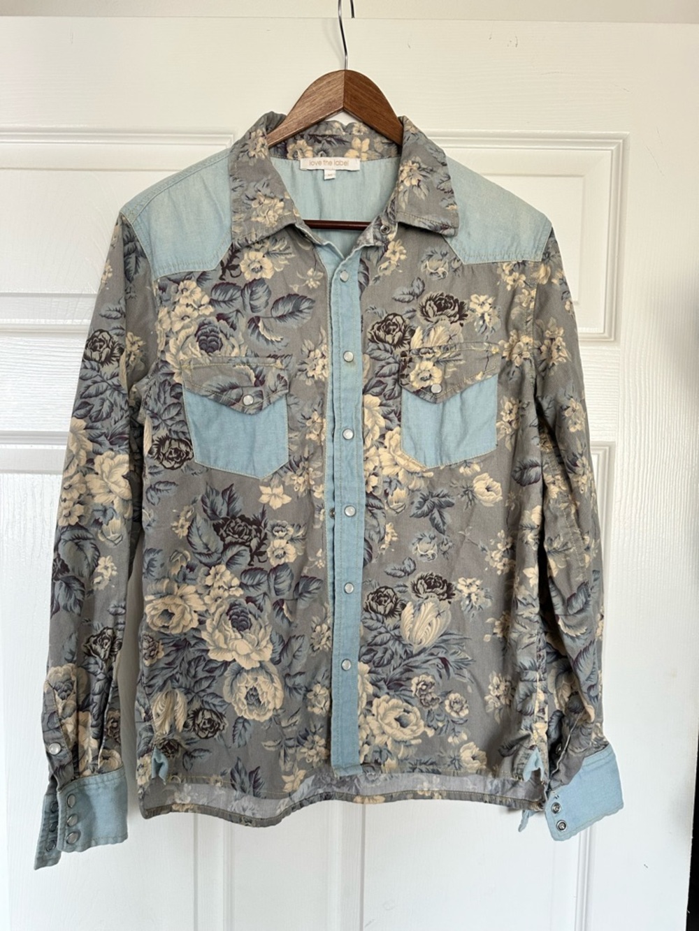 Floral Western-Style Button-Up Jacket - Light Blue & Gray